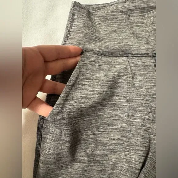 LULULEMON ATHLETICA Align Jogger Crop *23" Heathered Gray Size 4 - Picture 5 of 7